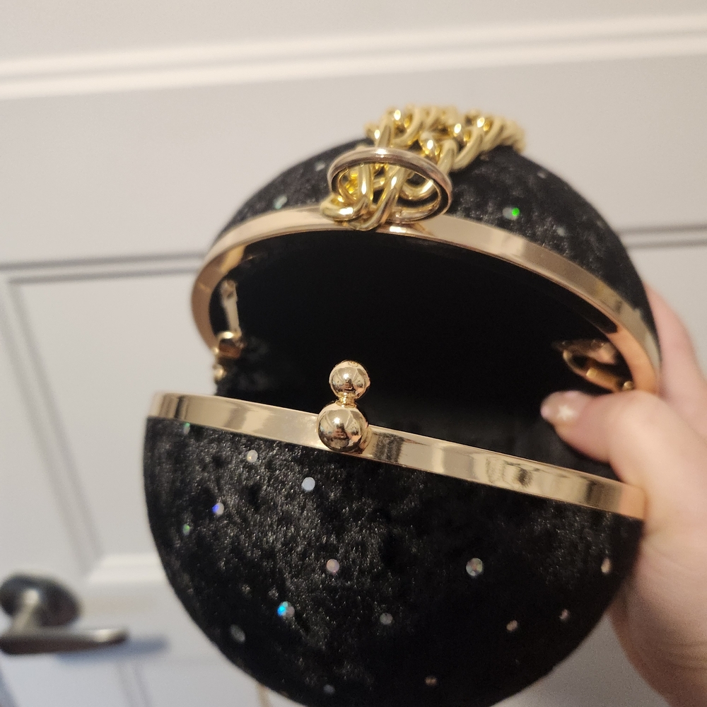 SHEIN Black and Gold Mini Bag with Sparkle Accents - Picture 7 of 8